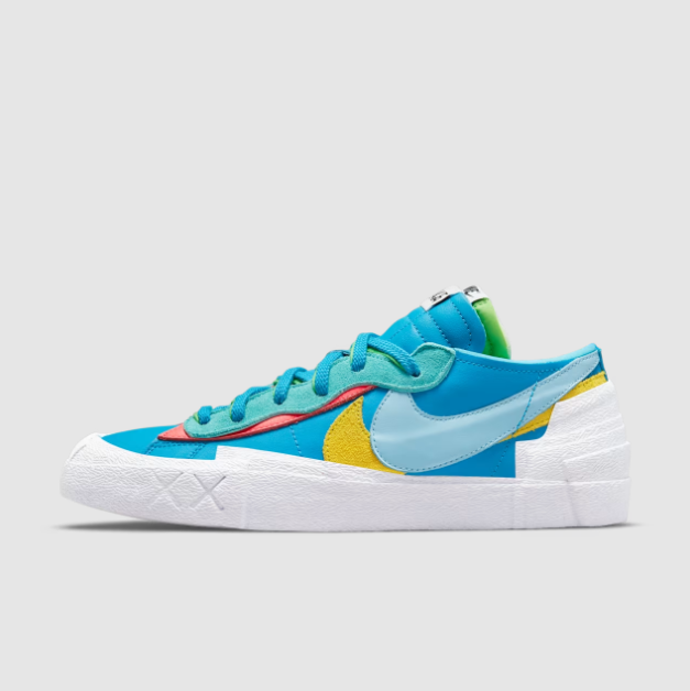 Zapatillas Nike Blazer Low x Sacai x Kaws Celeste-2