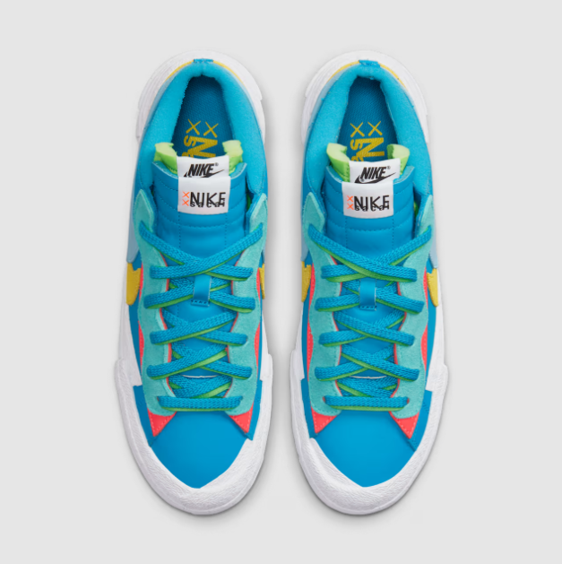 Zapatillas Nike Blazer Low x Sacai x Kaws Celeste-3
