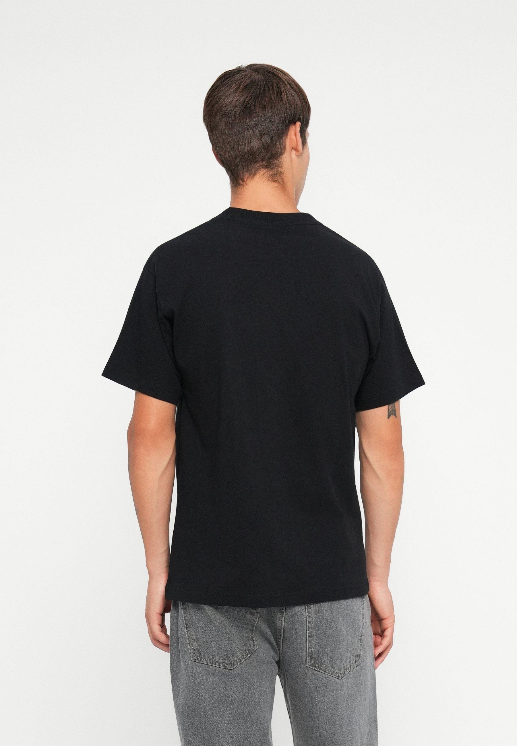 Polera HUF Megablast pocket -2