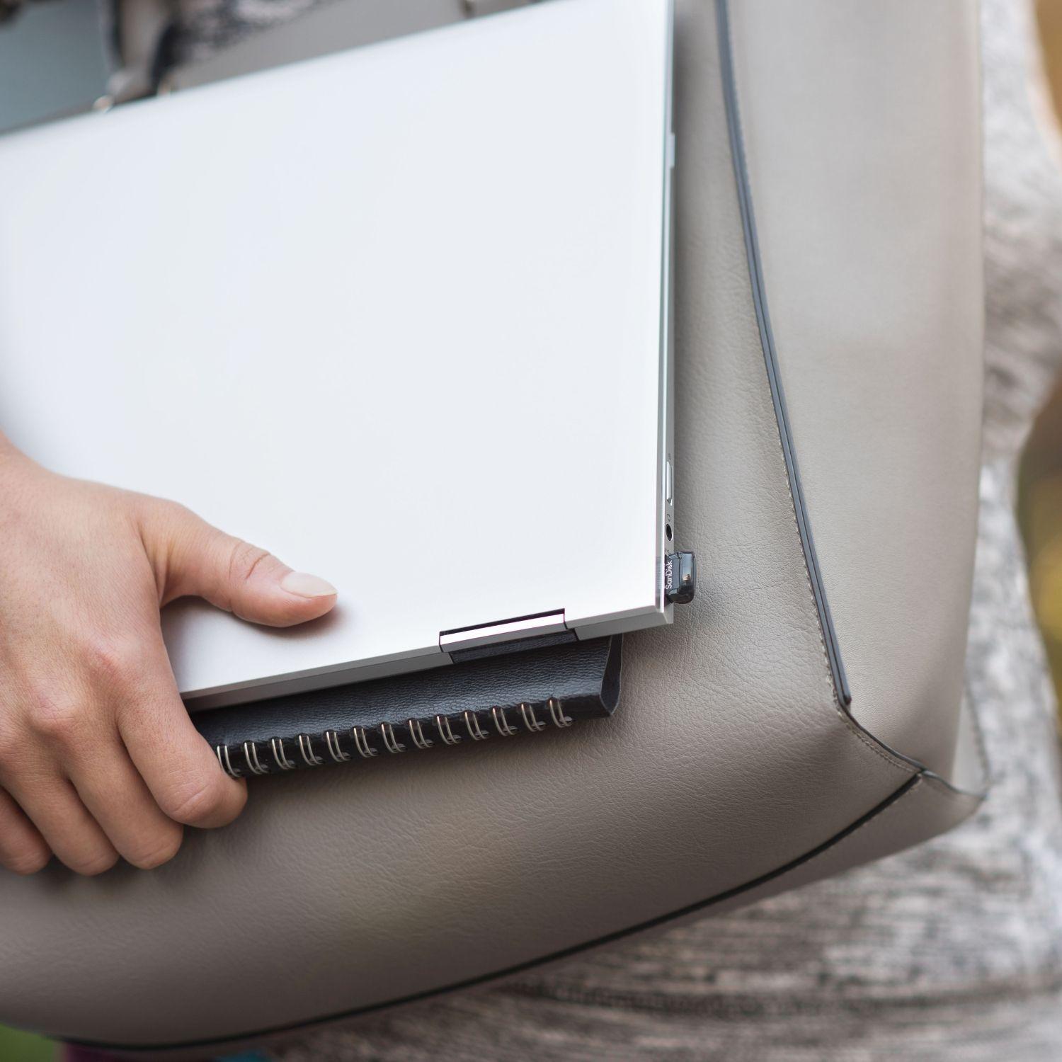 Pendrive SanDisk Ultra Fit 64GB USB 3.2 Negro-5