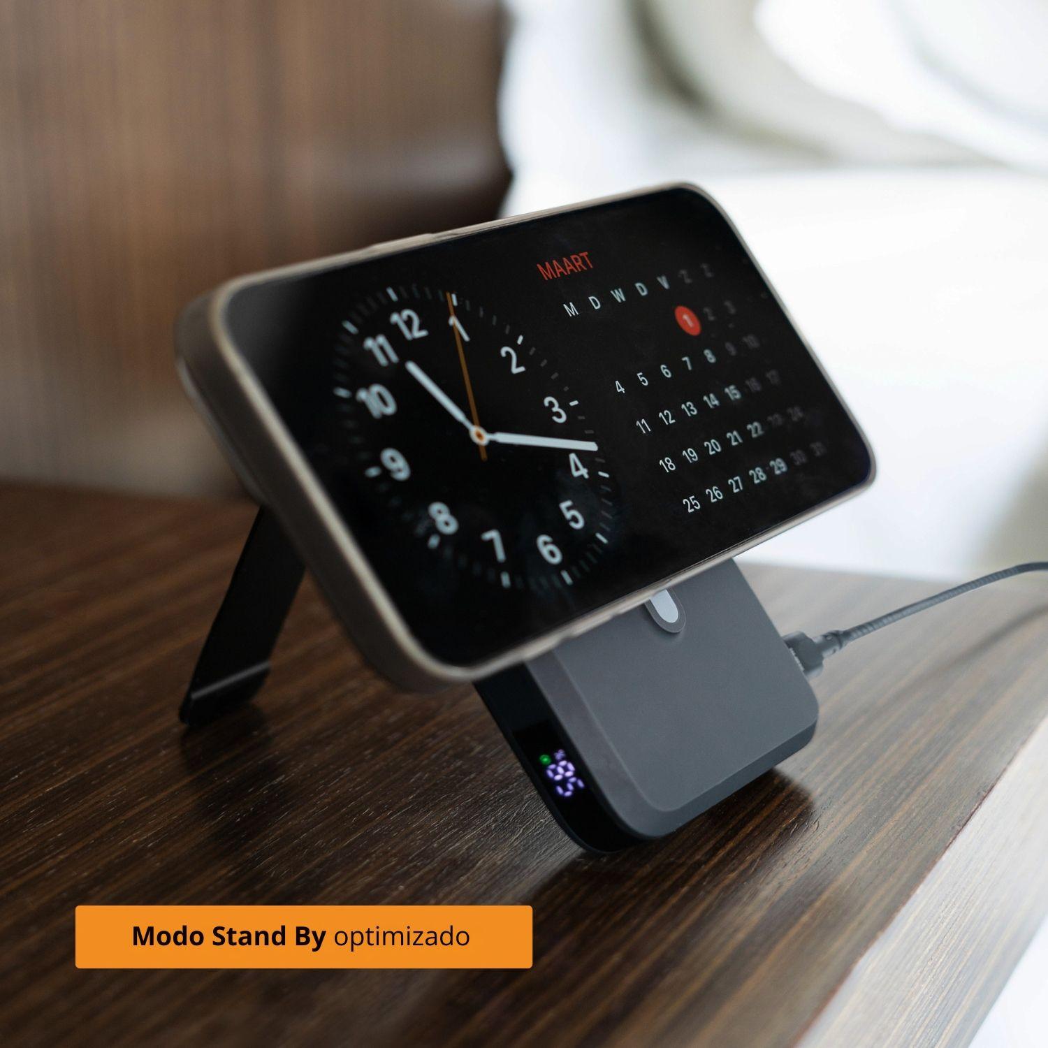 Batería 10.000 mAh con carga magnética 15W Xtorm Negro-9