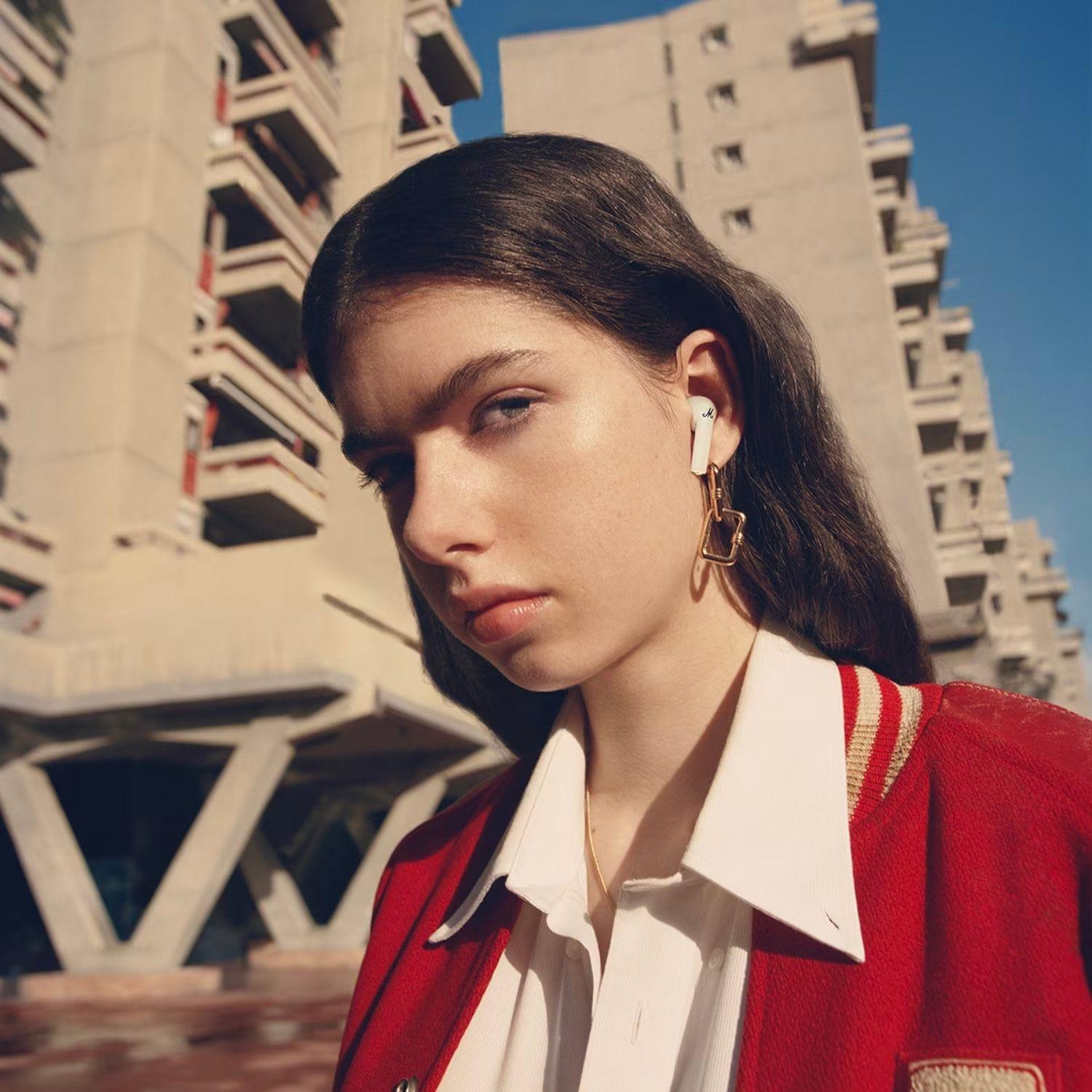 Audífonos True Wireless Minor III Marshall Crema-5