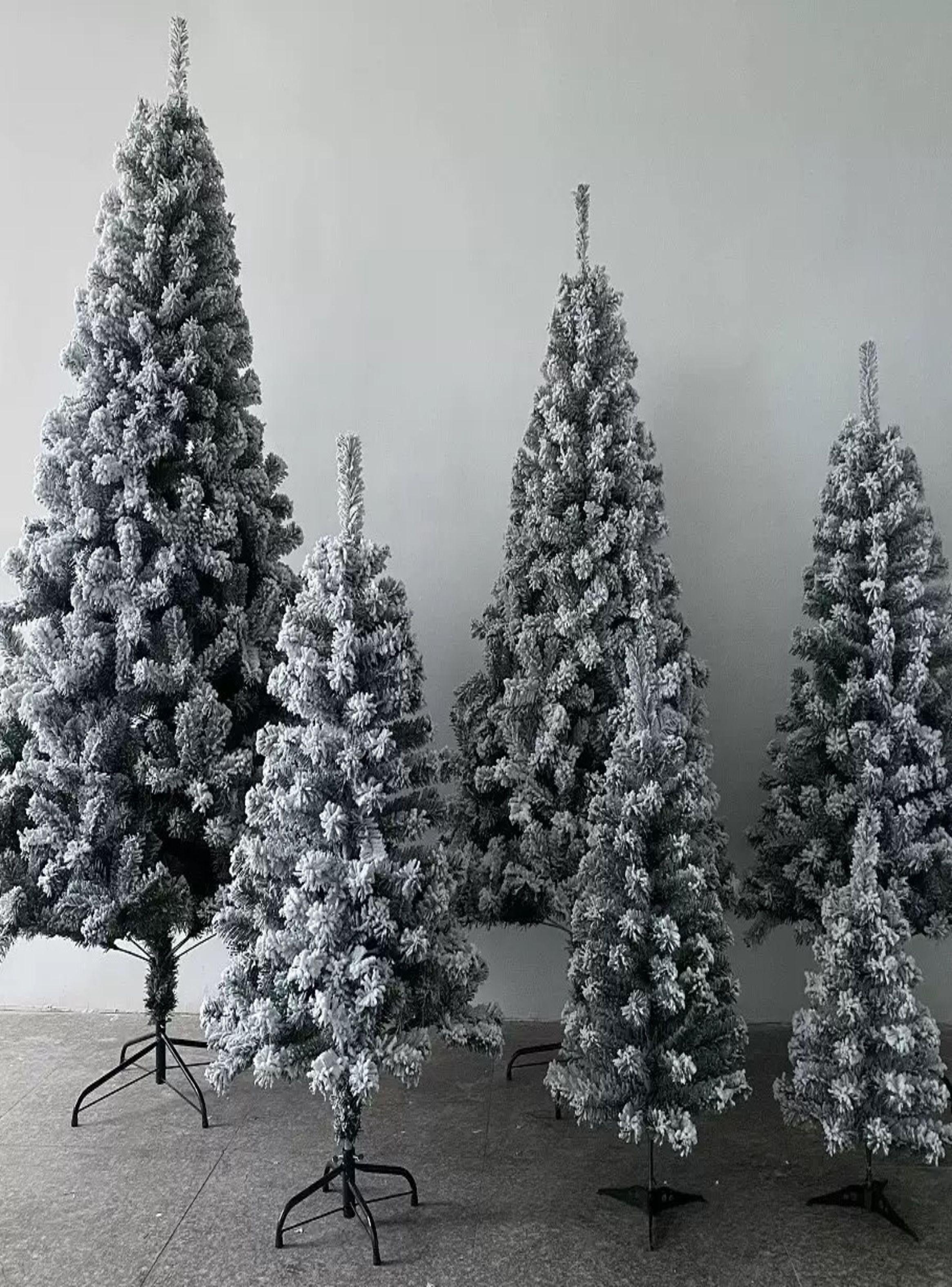 Árbol De Navidad Pino Blanco Con Base Metal 210cm-2