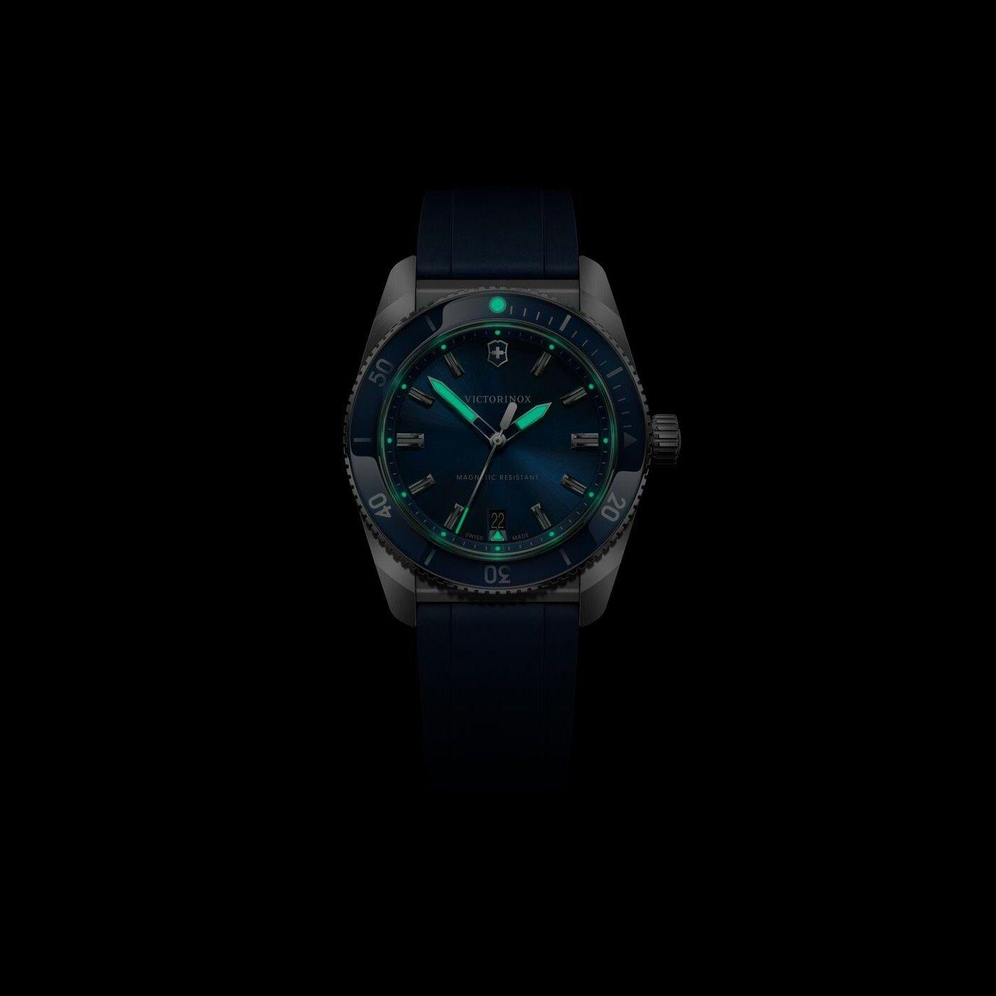 Reloj Maverick azul caucho Victorinox-5