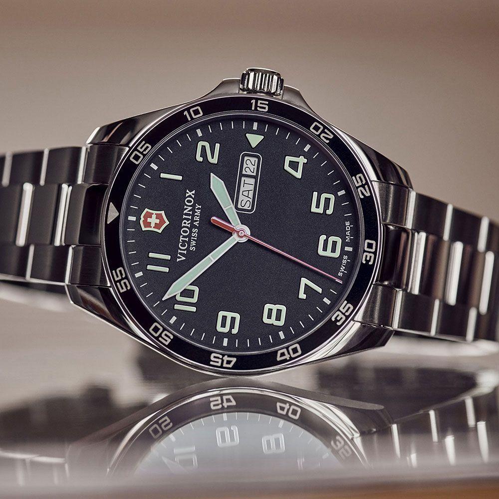Reloj Fieldforce inox dial azul Victorinox-3