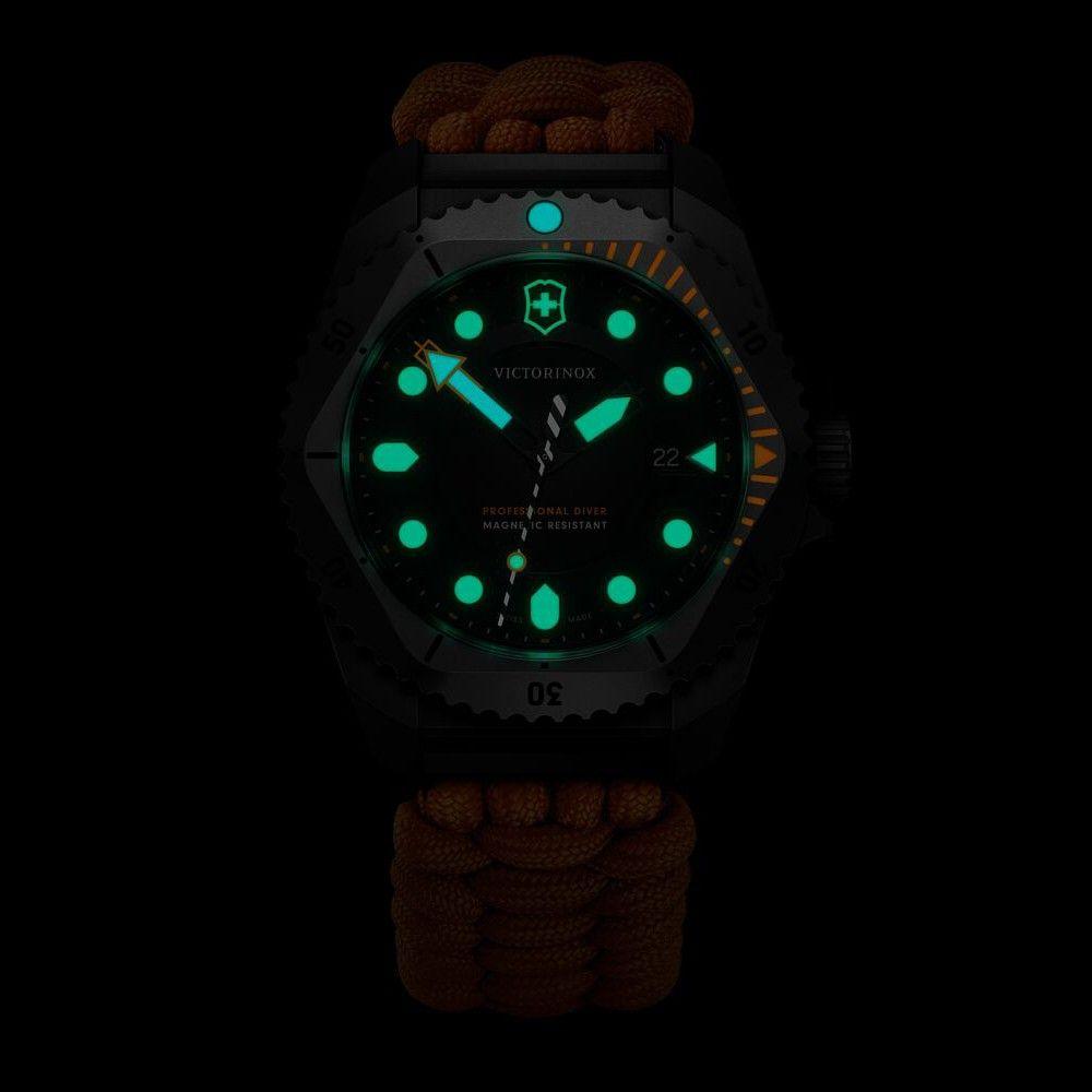 Reloj Dive Pro negro correa paracord naranjo Victorinox-5