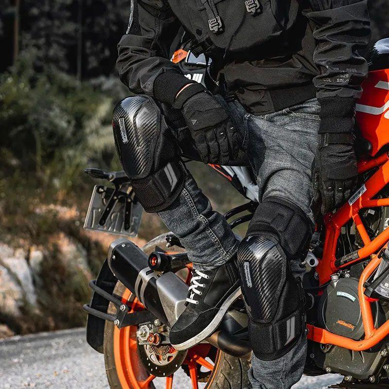 Rodilleras para motociclismo de  Fibra Carbono MotoWolf 1037-6