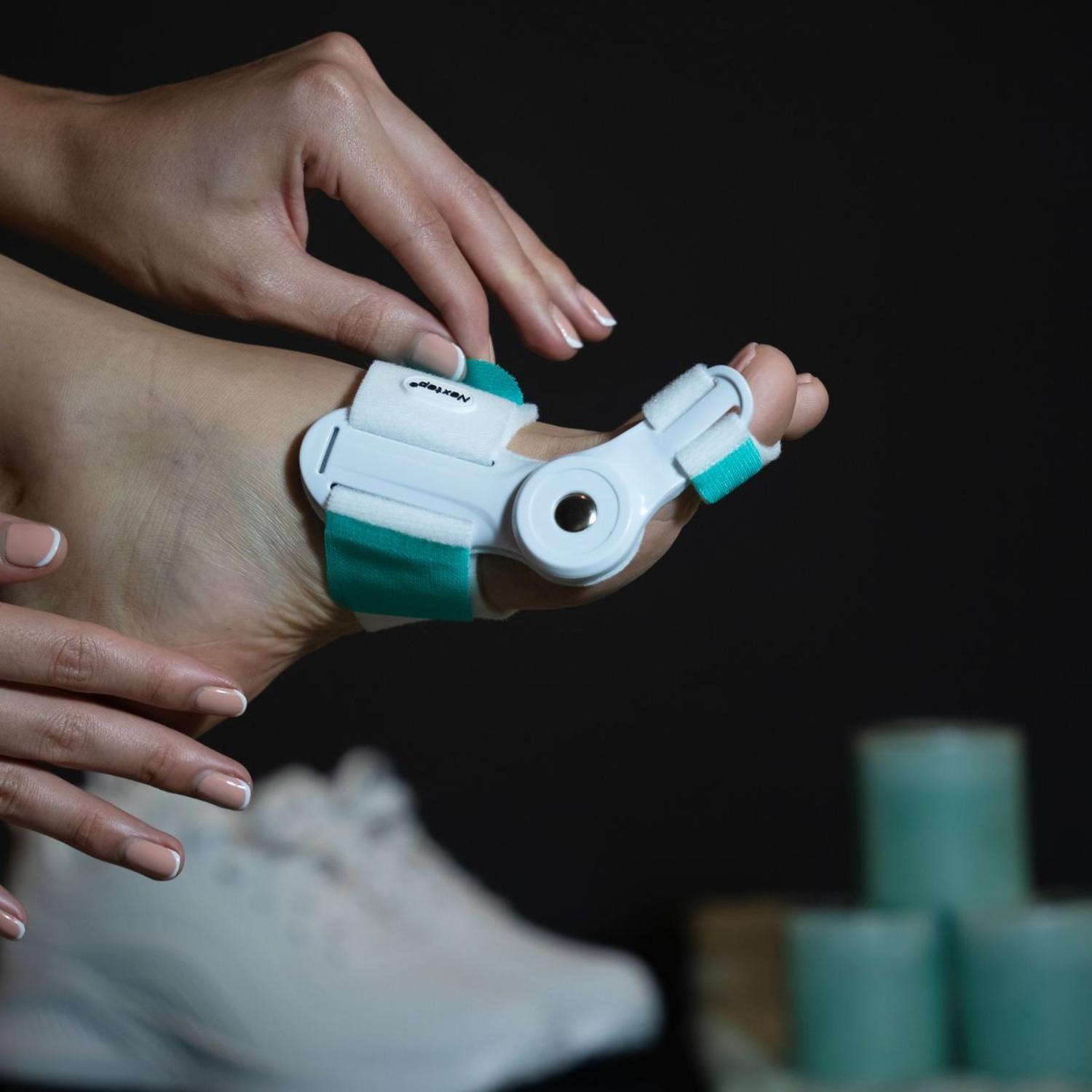 Par de corrector diurno articulado con gel para Juanetes-2
