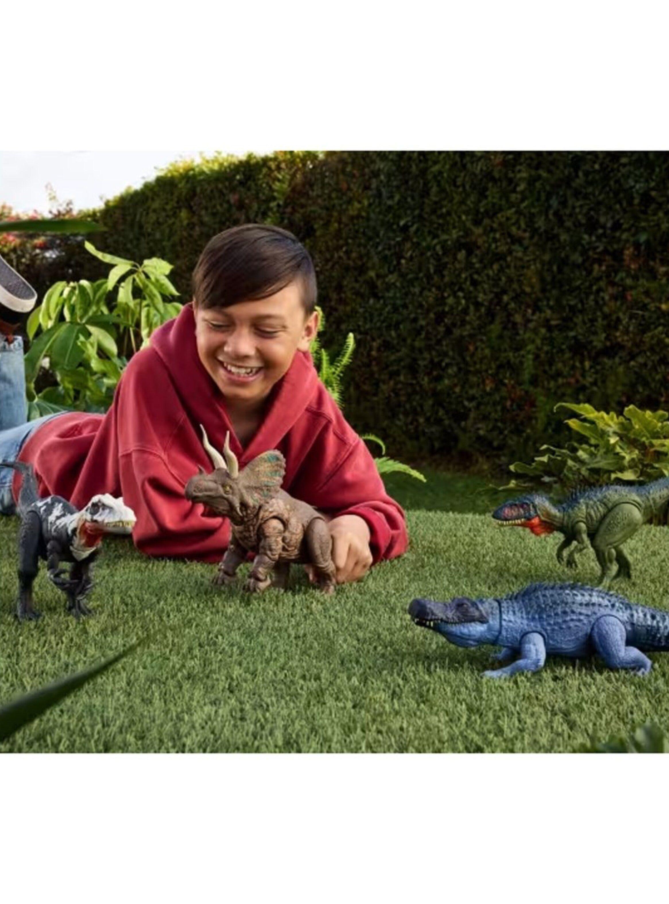 Jurassic world dinosaurio gigantes-chilantaisaurus-5