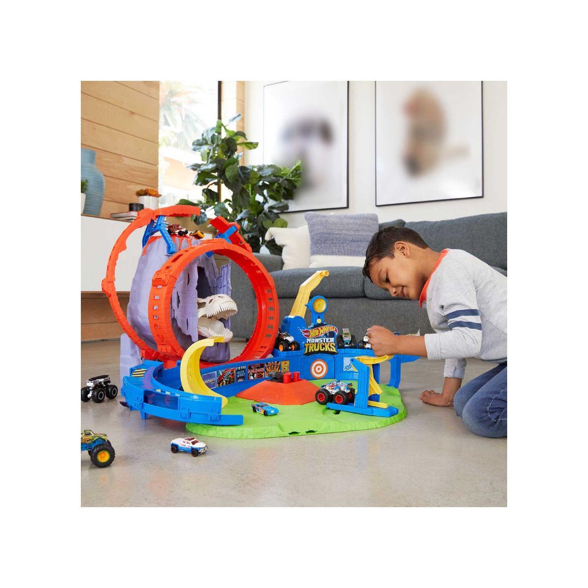 Hot Weels Monster Trucks Volcano Arena Playset Mattel-2