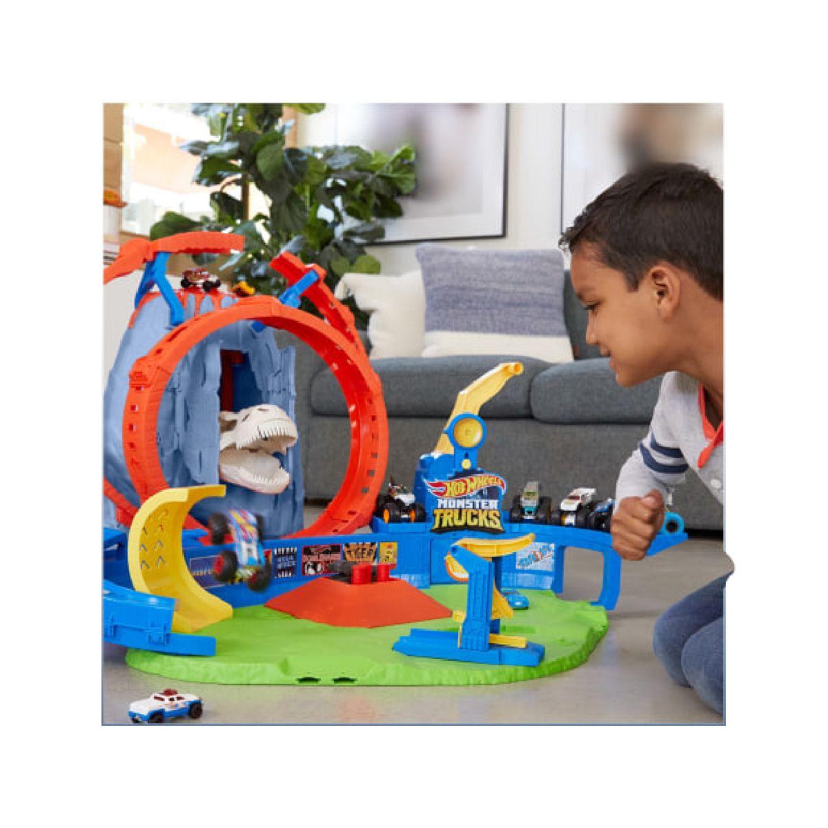 Hot Weels Monster Trucks Volcano Arena Playset Mattel-3