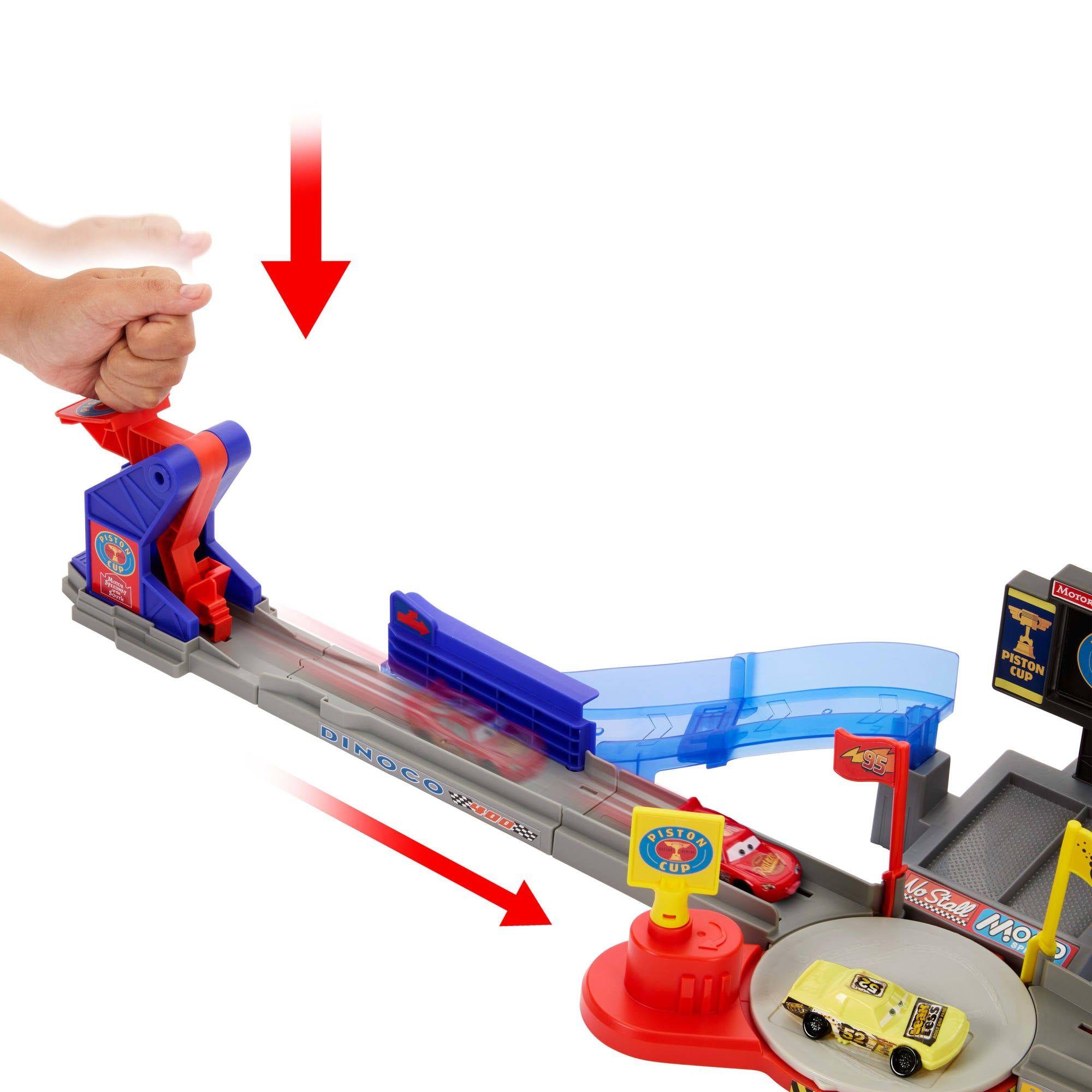 CARS DE DISNEY Y PIXAR PISTA DE ACROBACIAS DE LA COPA PISTÓN-9