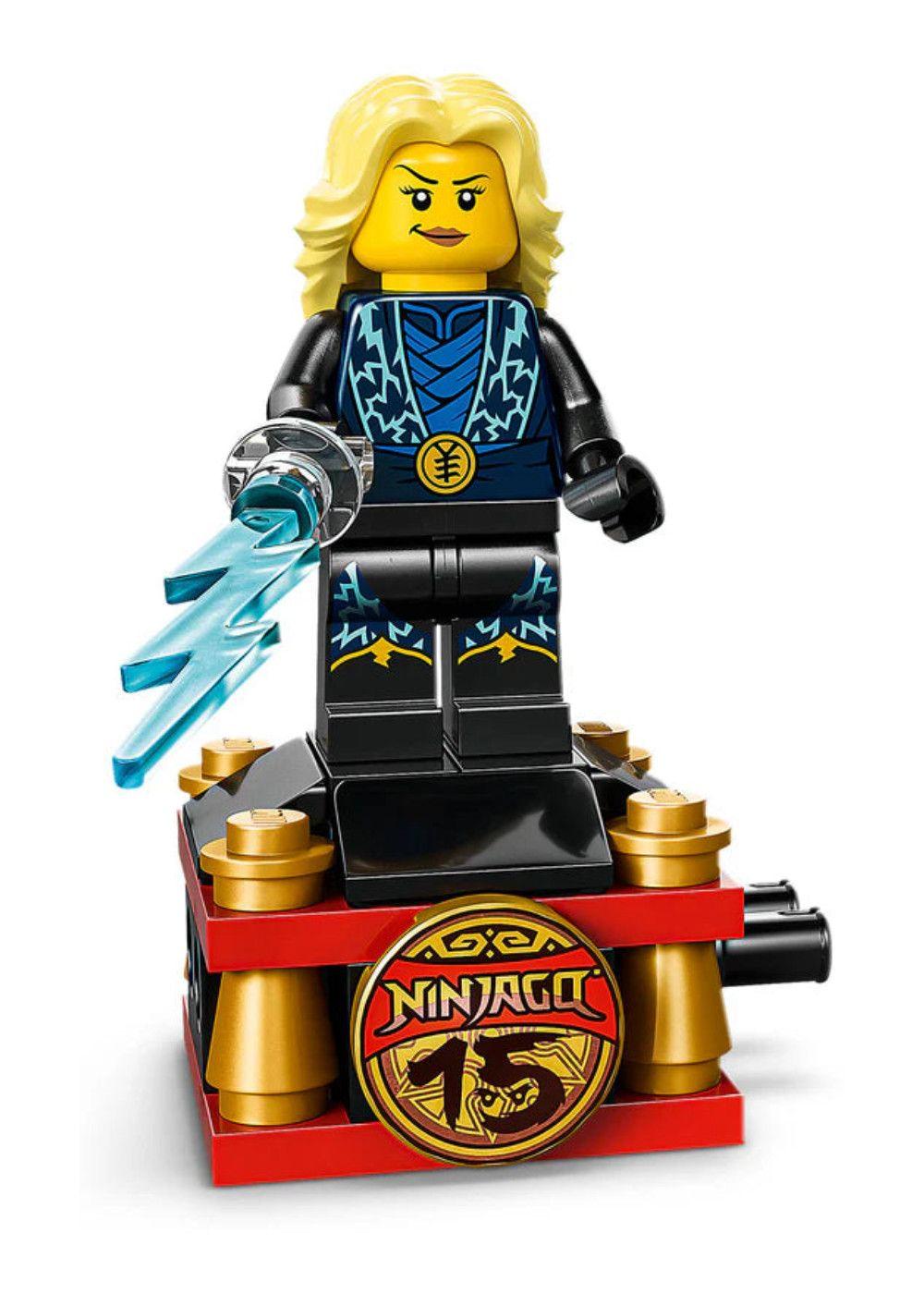 EXHIBICION DE PERSONAJES NINJA 15 ANIVERSARIO LEGO NINJAGO-6