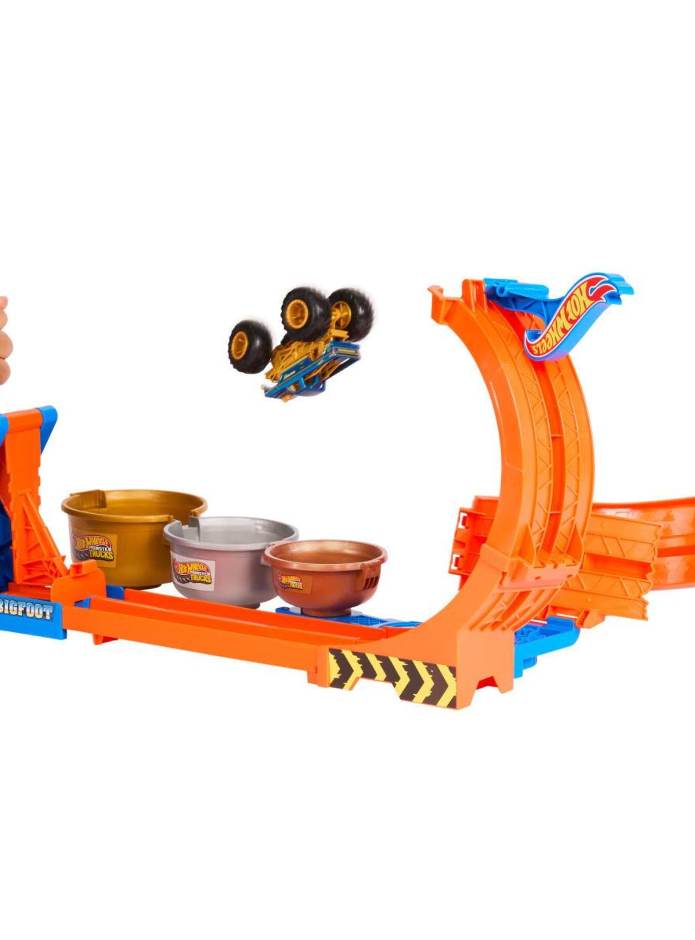 Hot wheels flip bigfoot spring 2025 driver-4