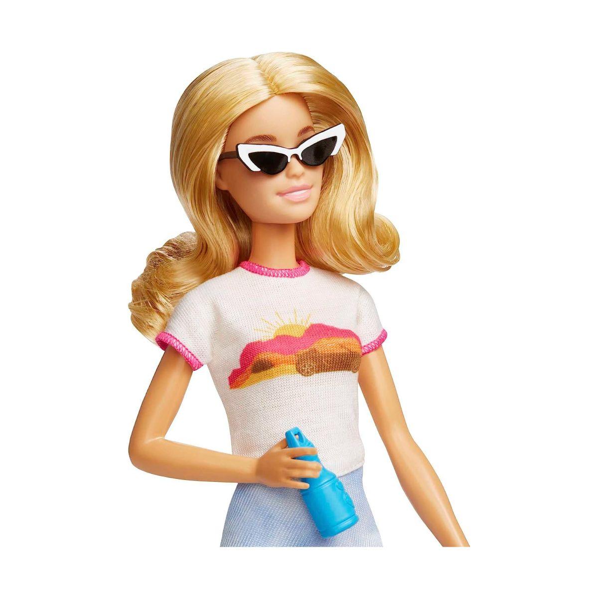 Muñeca Barbie viajera con accesorios de viaje y cachorro-4