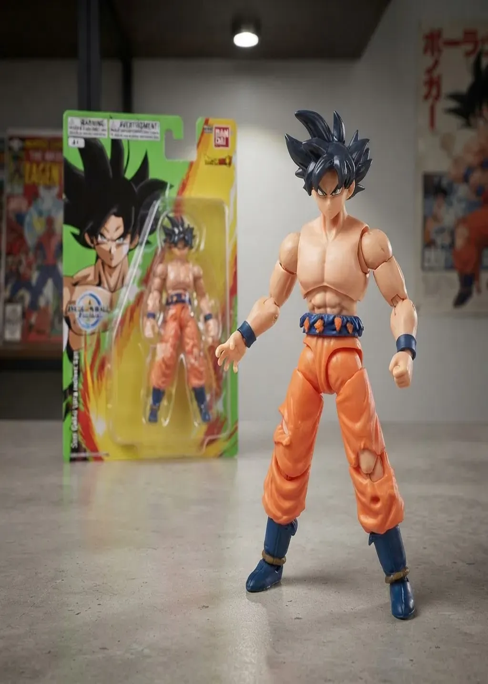 Figura 13 Cms Articulada Dragon Ball De Bandai - Goku-1