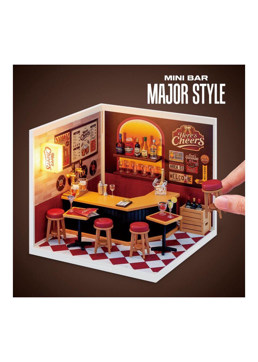 ZURU Mini Brands Spaces Here’s Cheers Bar-2
