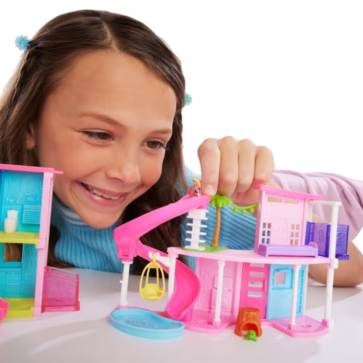 BARBIE MINI BARBIELAND CASA DE MUÑECAS SORPRESA - CELESTE Y ROSA-3