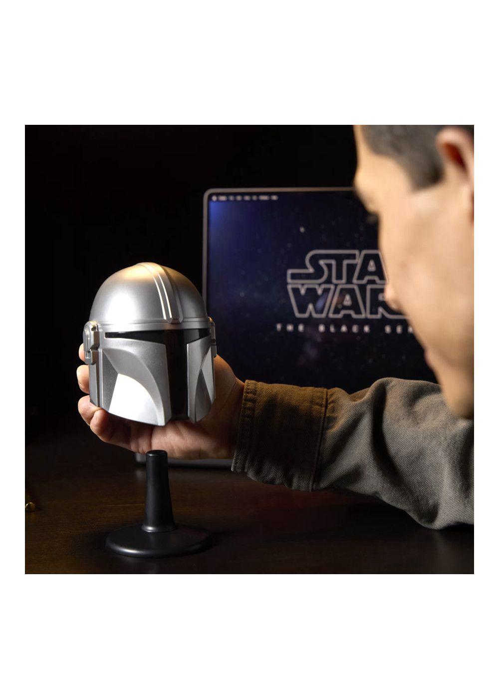 STAR WARS CASCO COLECCIONABLE MANDALORIAN PEQUEÑO-2