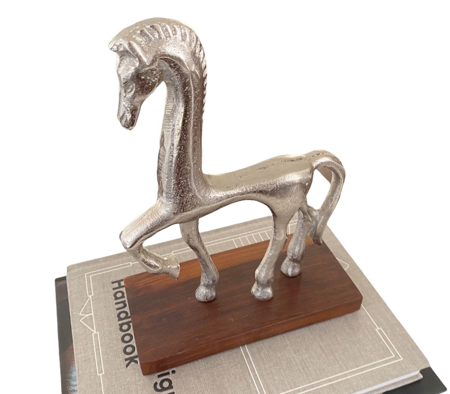 Figura decorativa caballo plateado 24x18 cm-1