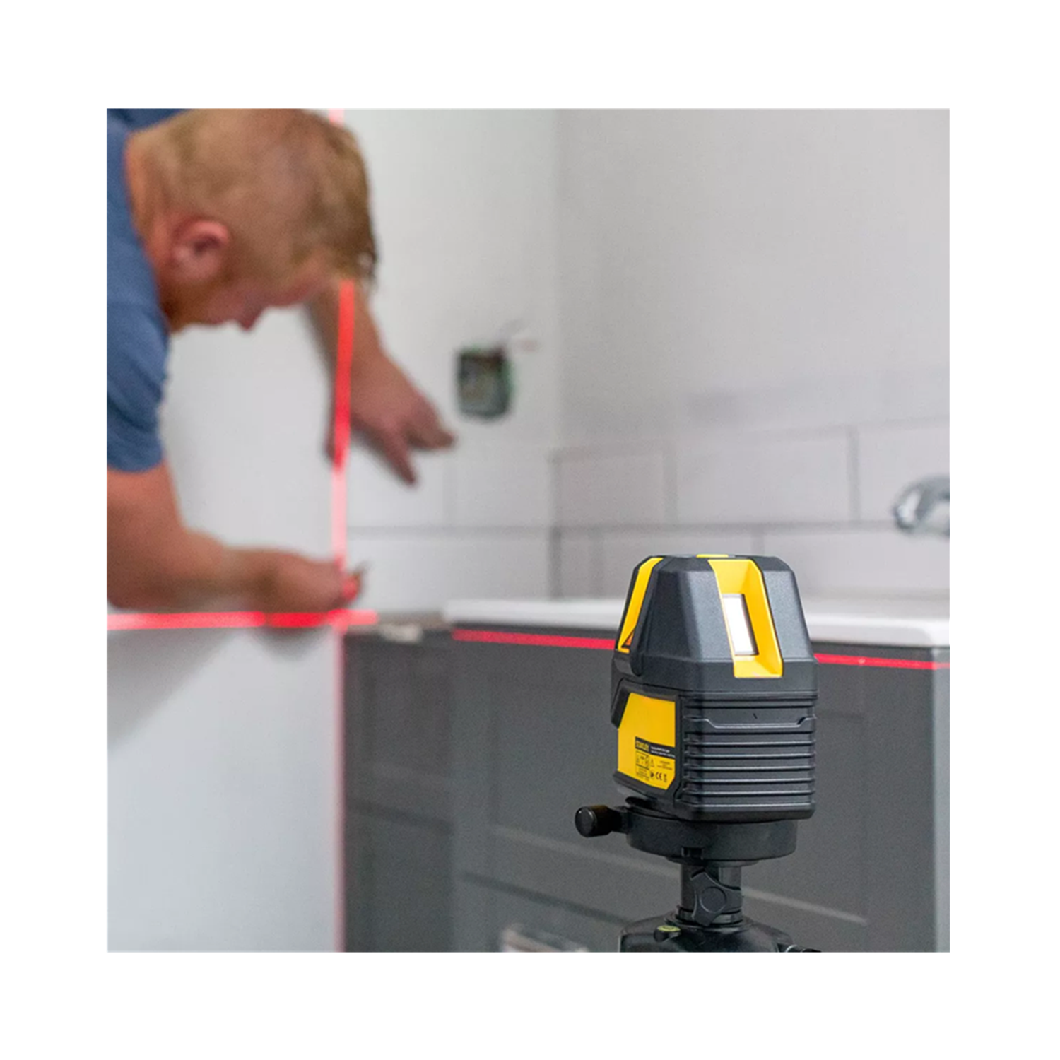 Kit Nivel Láser Multilínea 10m Stanley Stht77512-la-2