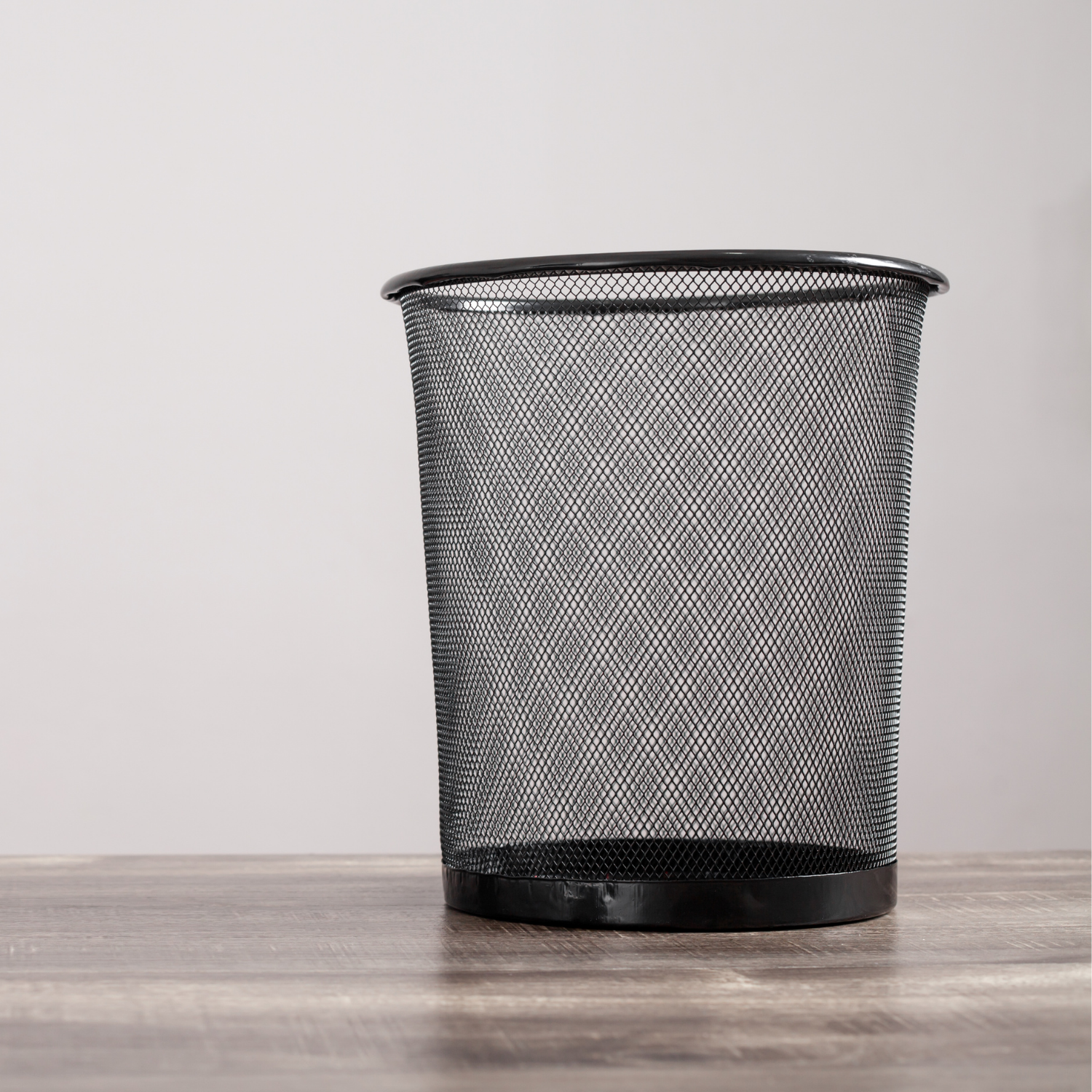 Basurero Metálico de Escritorio Pequeño-2