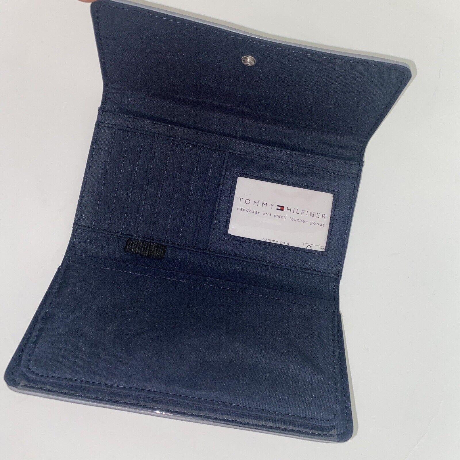 Billetera Tommy Hilfiger Mujer Estilo Chequera -0