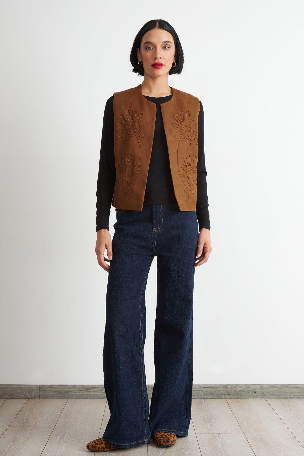 Vest Tipo Gamuza Bordado Khaki Nicopoly-1