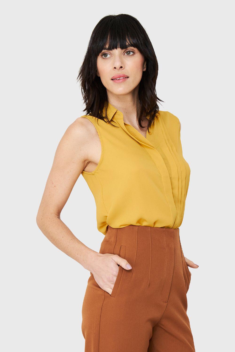 Blusa Sin Mangas Pliegues Mostaza Nicopoly-2