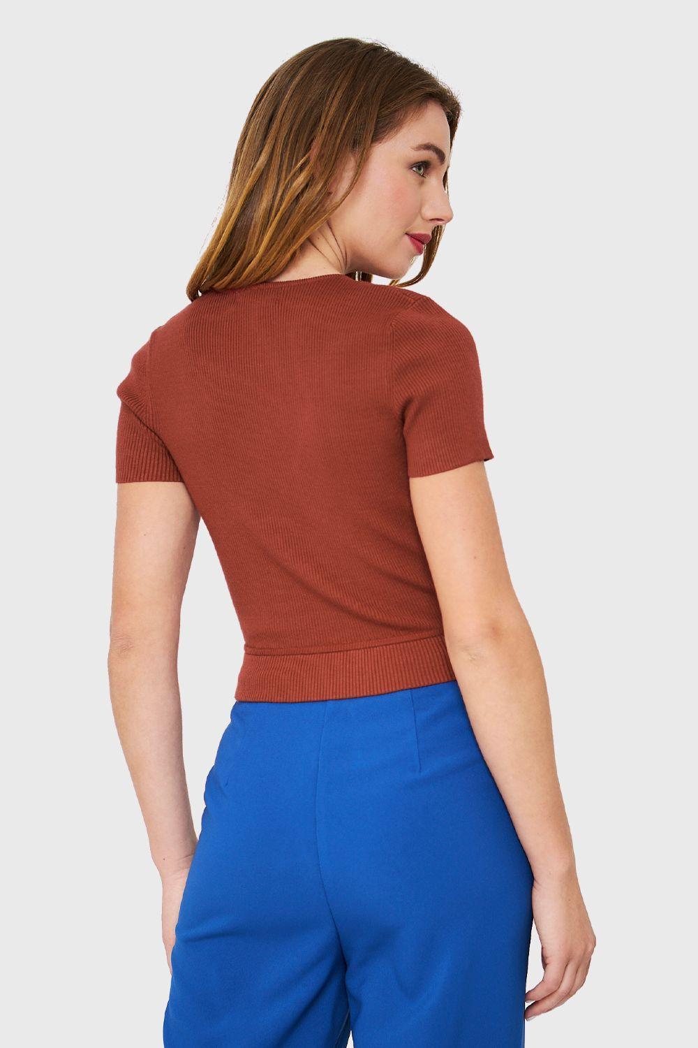 Crop Top Escote Cruzado Café Nicopoly-3