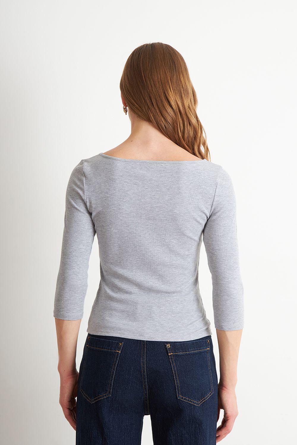 Polera Manga 3/4 Cuello Bote Gris Nicopoly-3