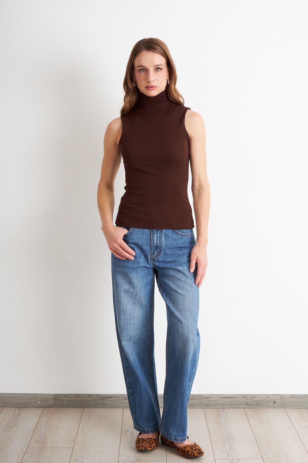 Polera Malla Cuello Alto Café Nicopoly-1