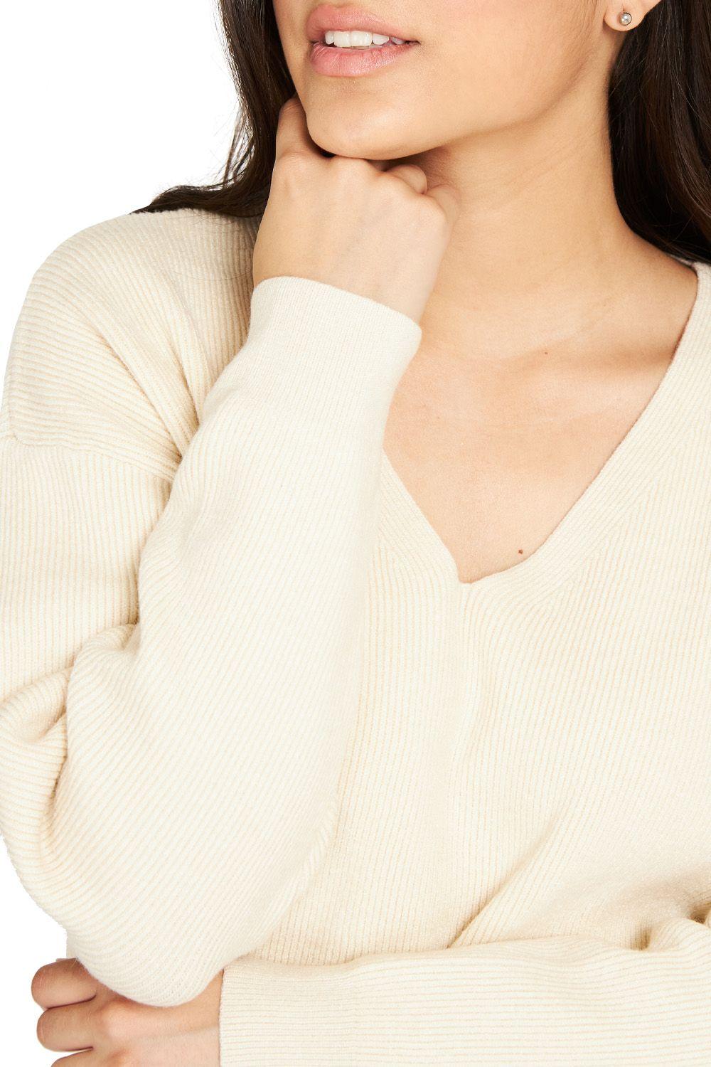 Sweater Cuello V Crema Nicopoly-4