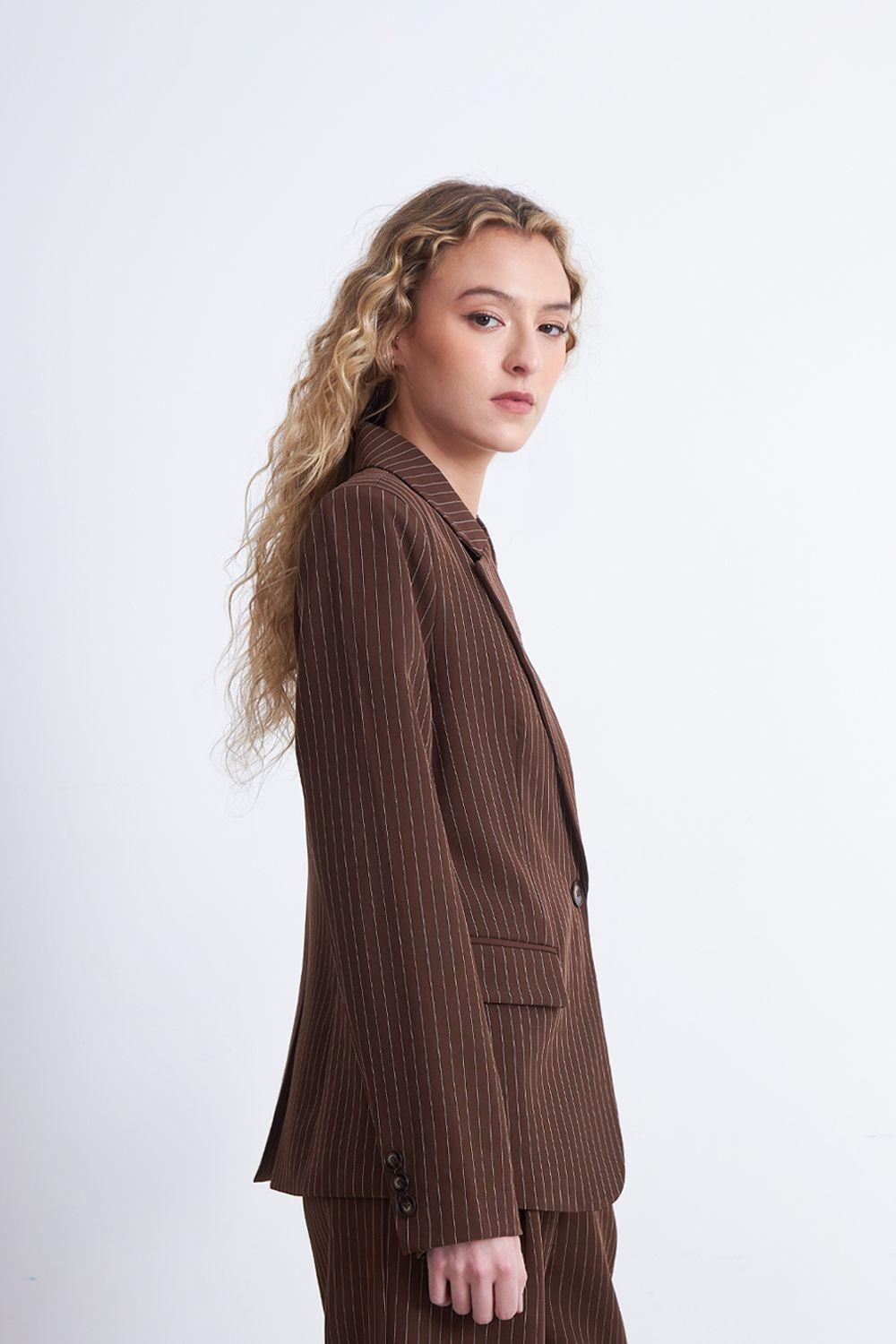 Blazer Rayas Diplomáticas Café Nicopoly-3