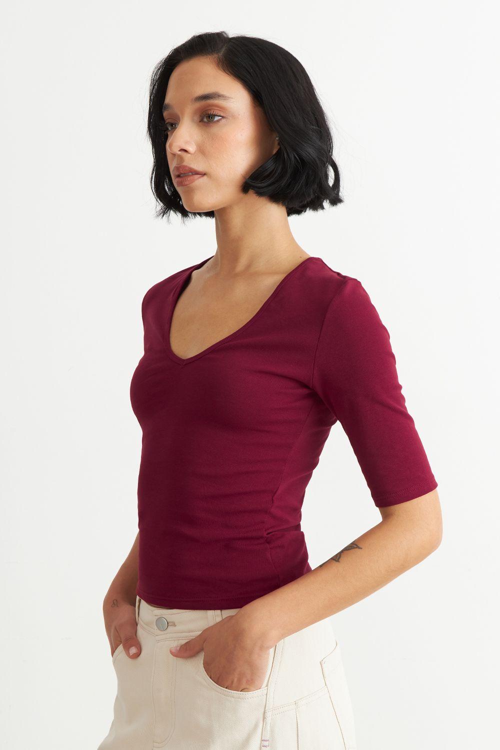 Polera Manga Corta Cuello Tipo U Burdeo Nicopoly-2