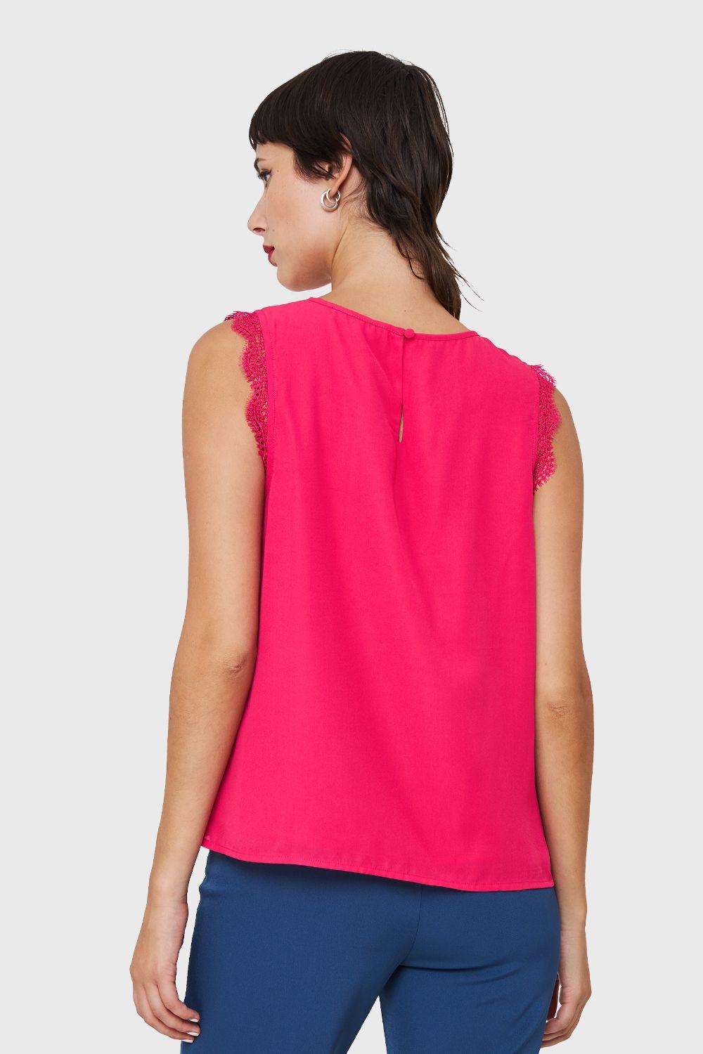 Blusa Encaje Hombros Fucsia Nicopoly-3