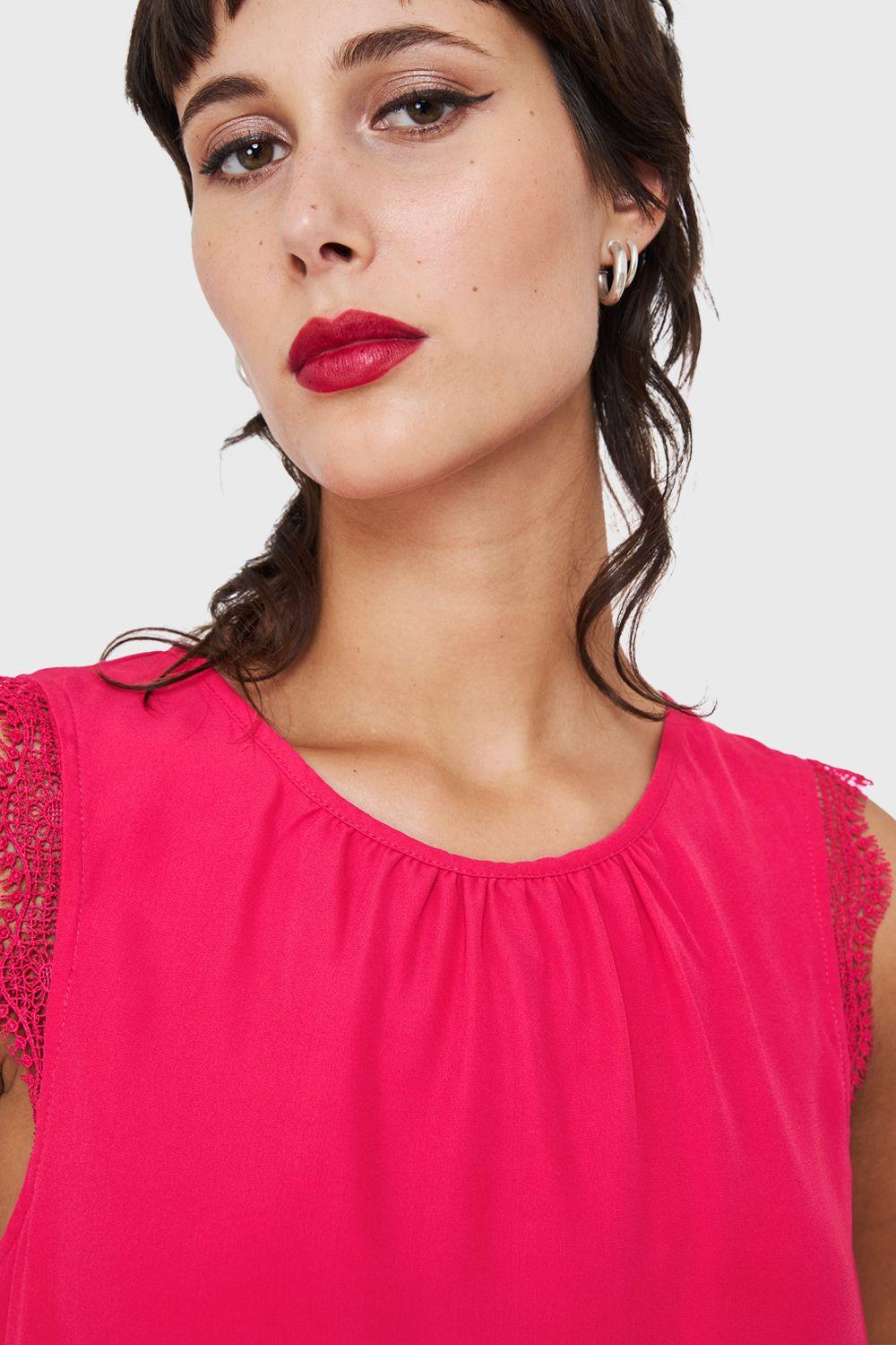 Blusa Encaje Hombros Fucsia Nicopoly-5