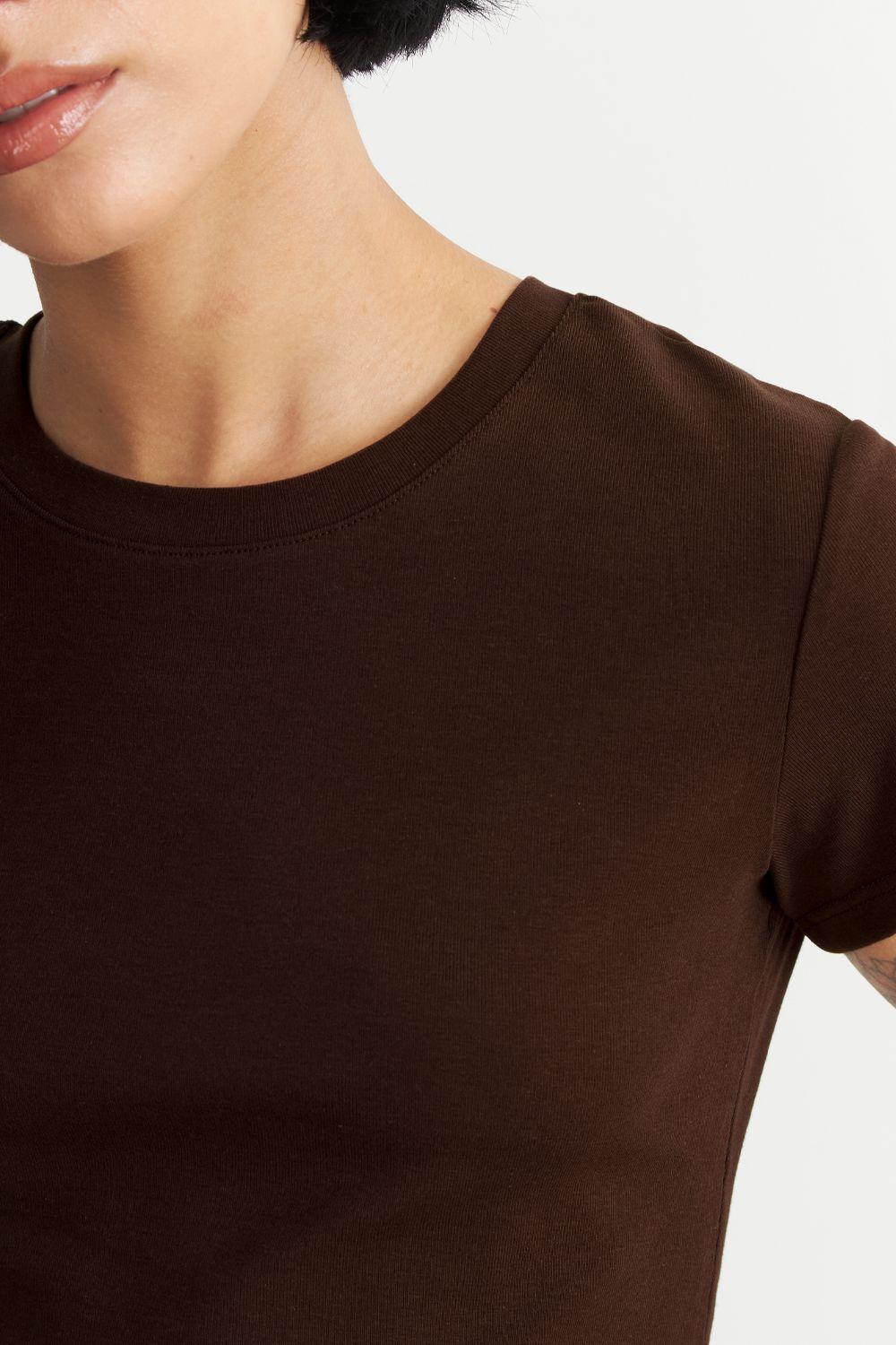 Polera Manga Corta Básica Café Nicopoly-5