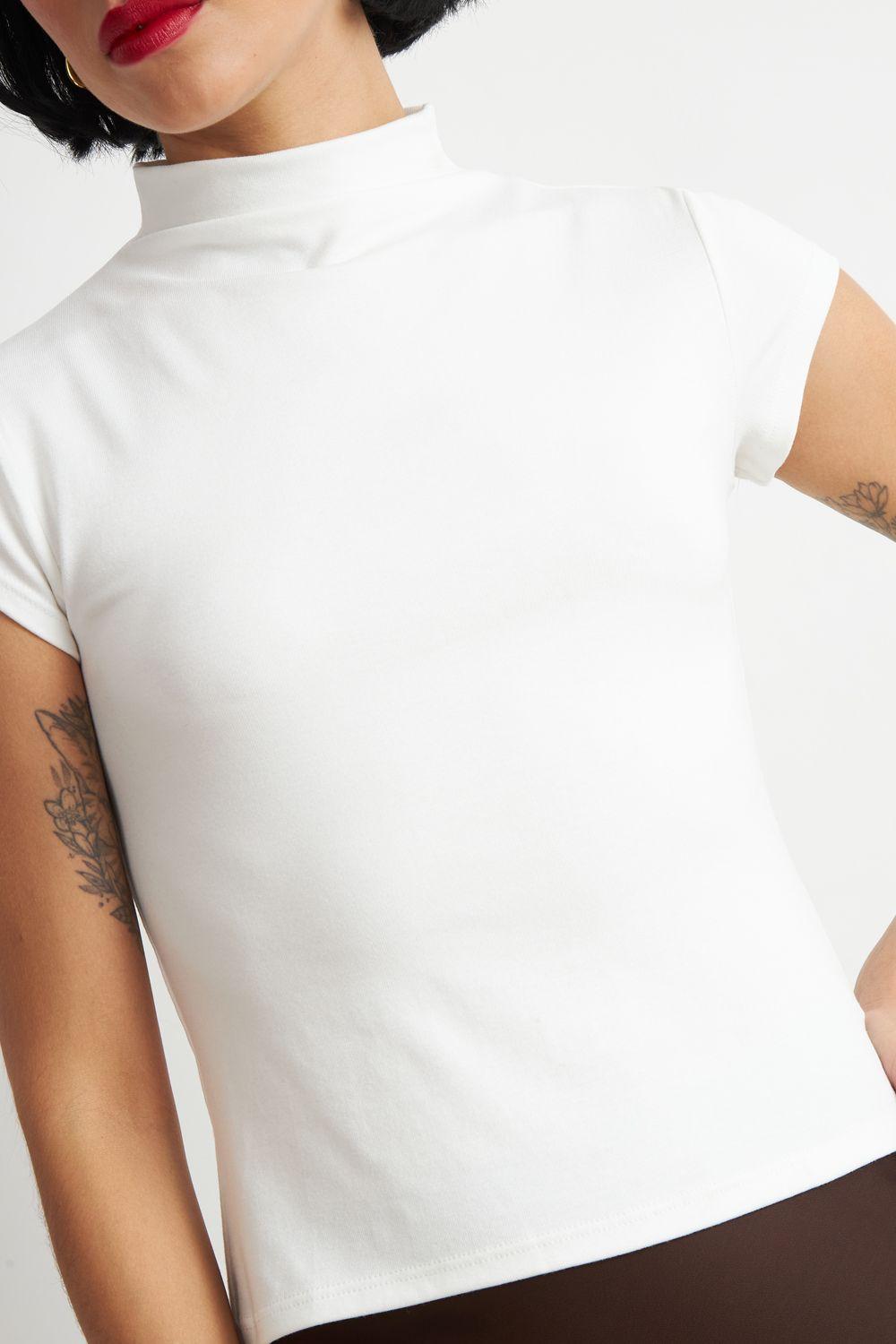 Polera Manga Corta Cuello Alto Blanco Nicopoly-5