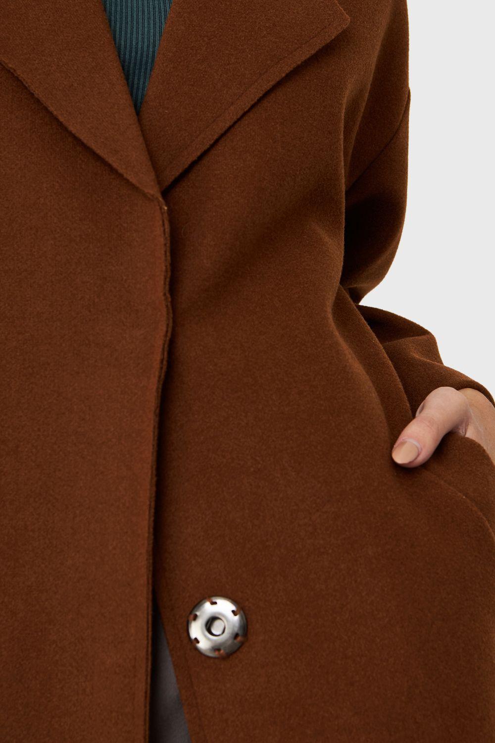 Abrigo Oversize Broches Café Nicopoly-5