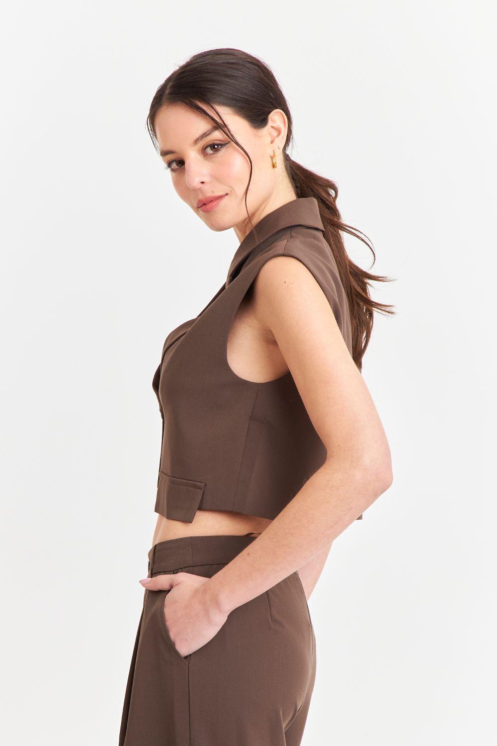 Gilet Crop con Solapa Café Nicopoly-2