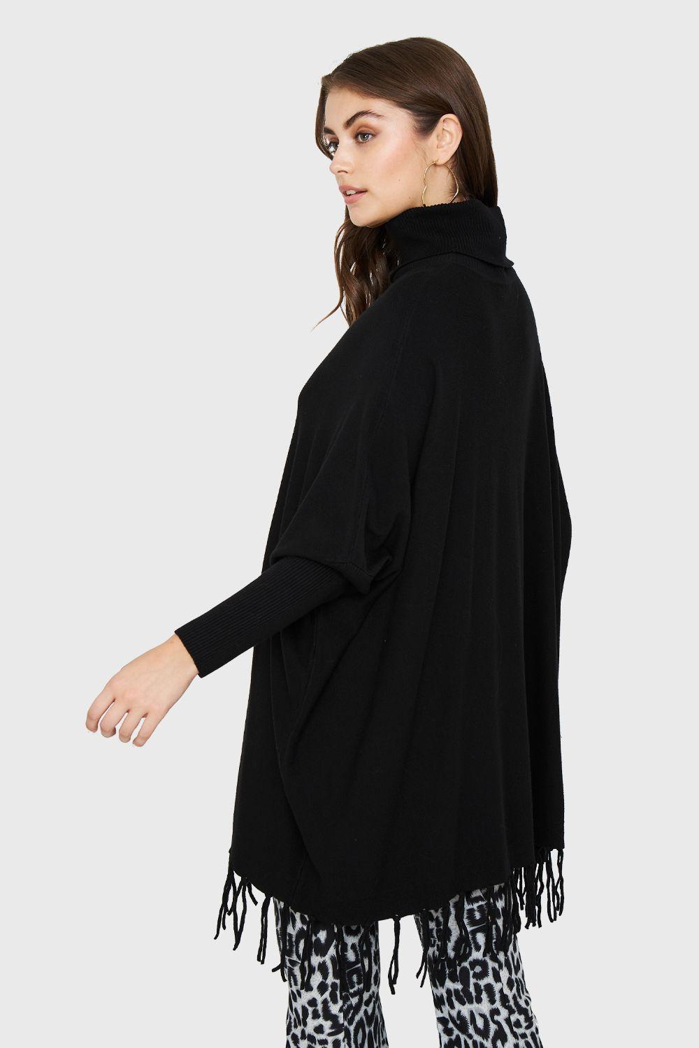 Poncho Murciélago Flecos Negro Nicopoly-3
