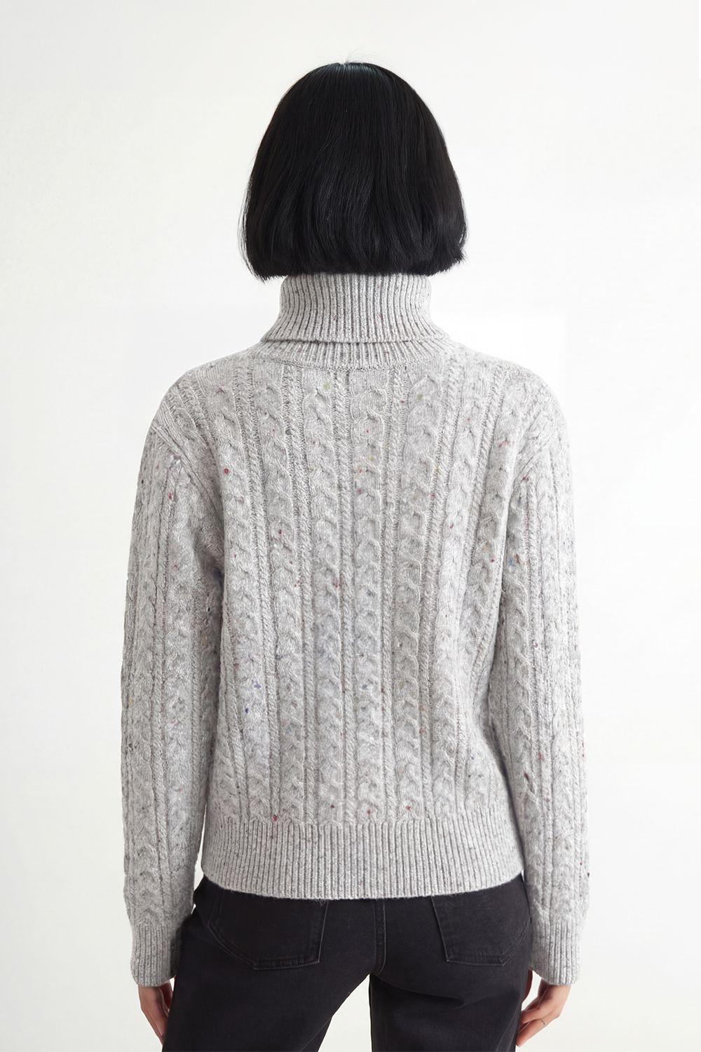 Sweater Trenzado Cuello Alto Gris Nicopoly-3