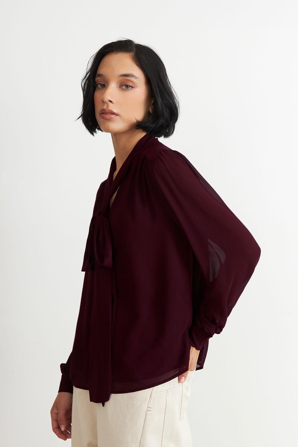 Blusa Manga Larga con Corbatín Burdeo Nicopoly-2