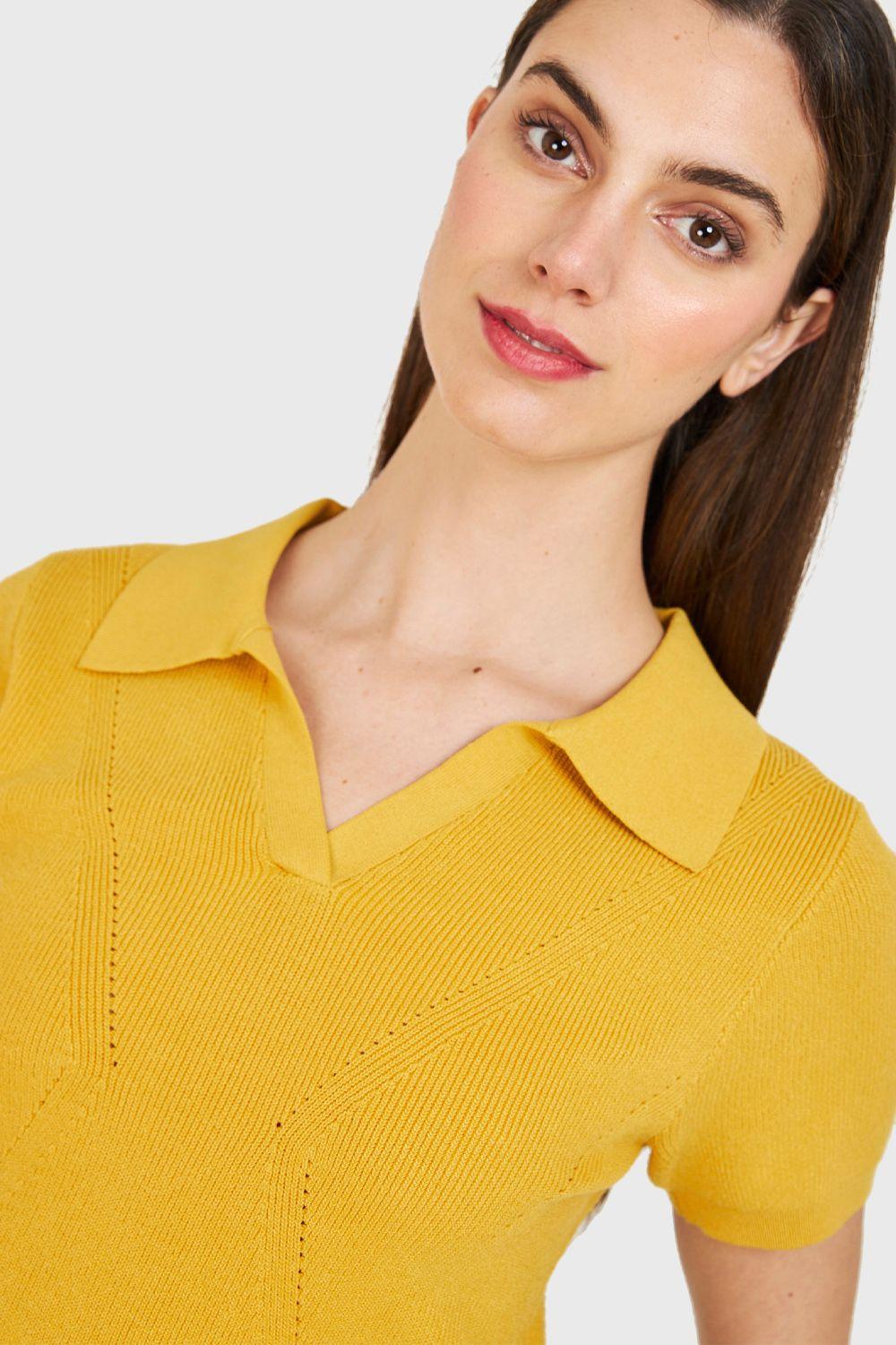 Polera Cuello Camisero Amarillo Nicopoly-5