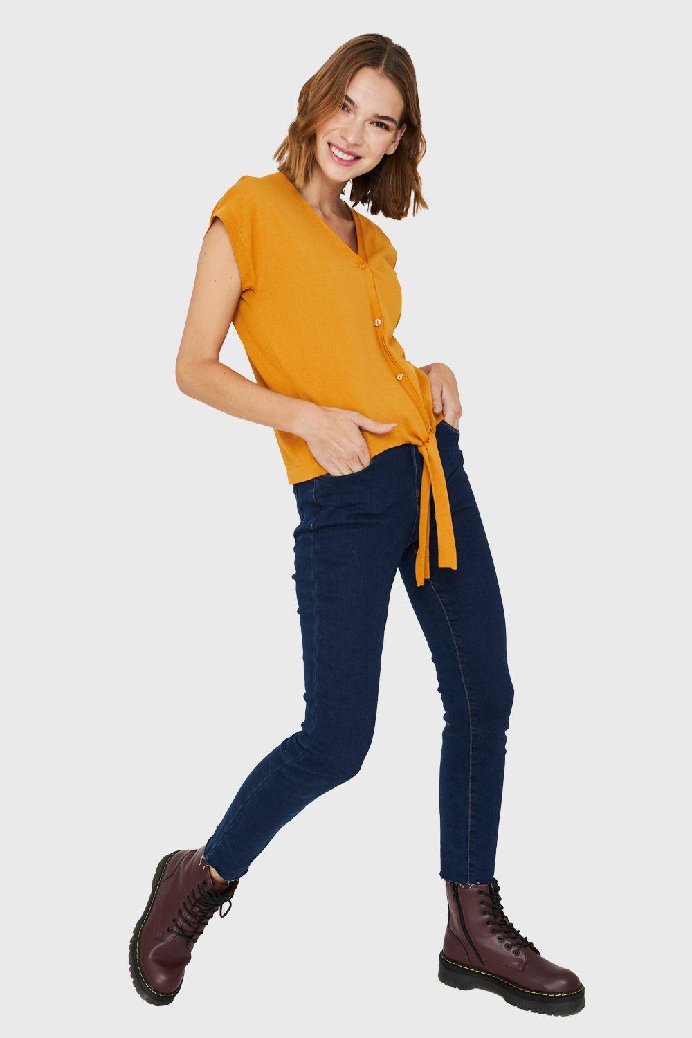 Polera Abotonada Nudo Mostaza Nicopoly-1