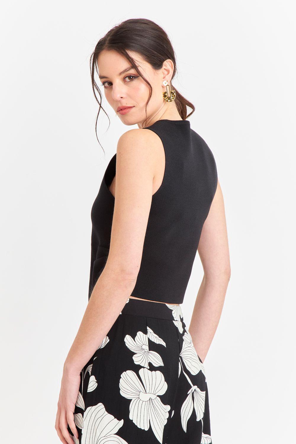 Gilet con Drapeado Lateral Negro-3