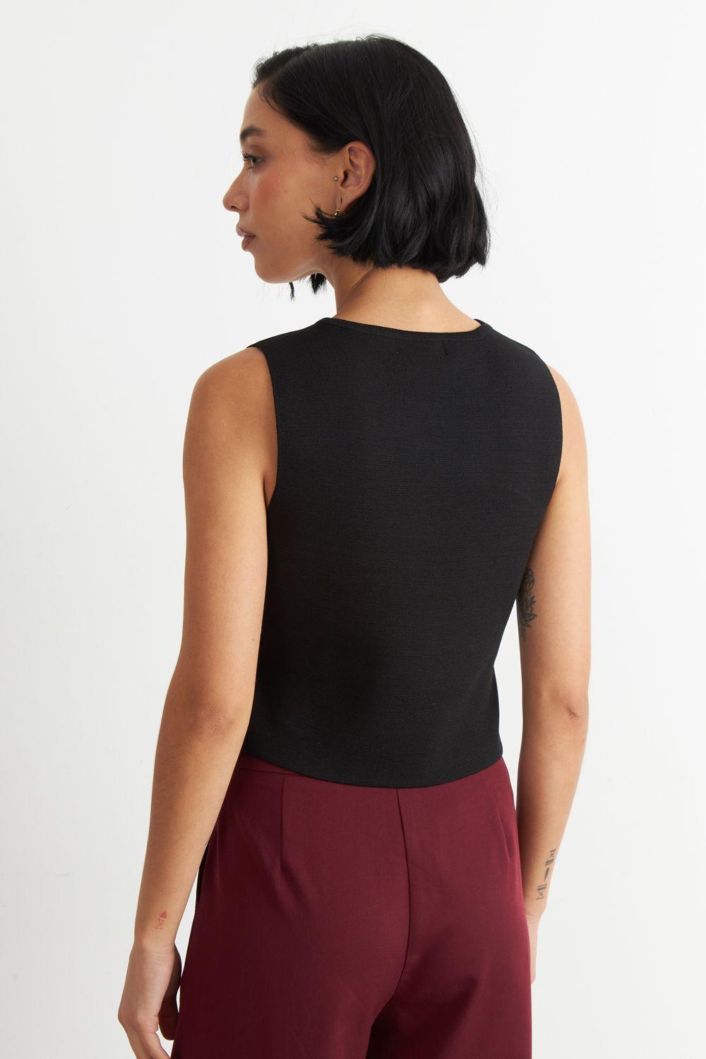 Gilet con Drapeado Lateral Negro-3