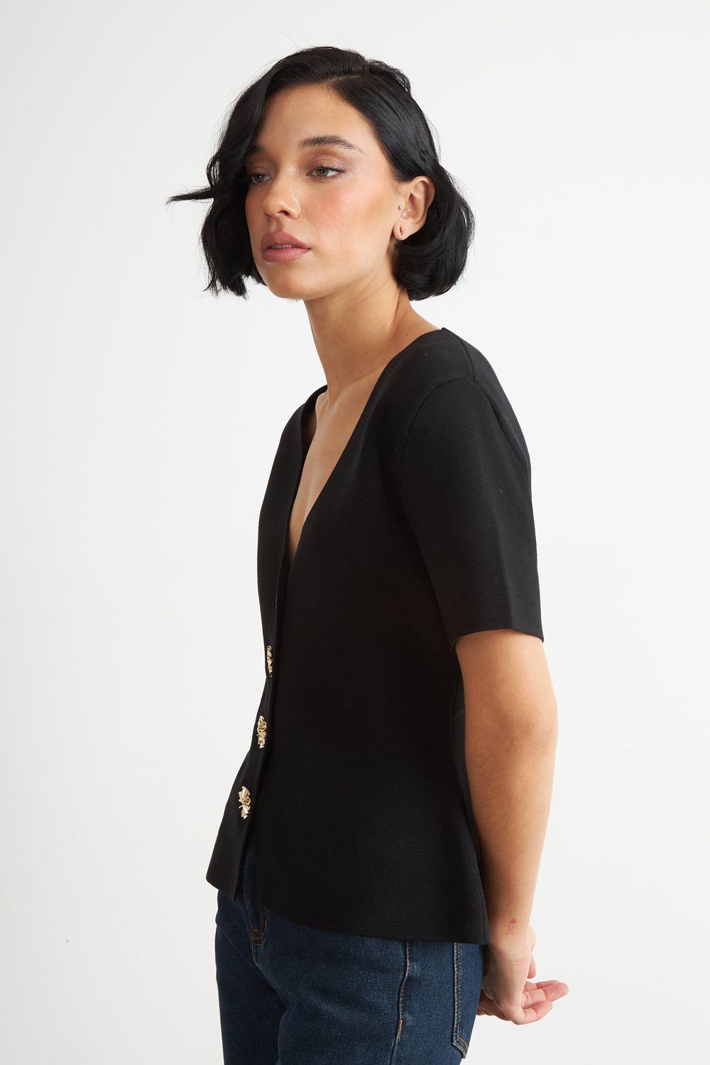 Polera Hilo Cuello V Botones Negro Nicopoly-2