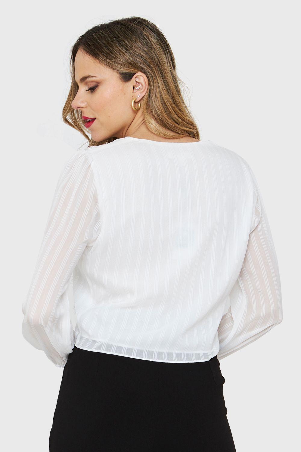 Blusa Nudo Detalle Encaje Blanco Nicopoly-3